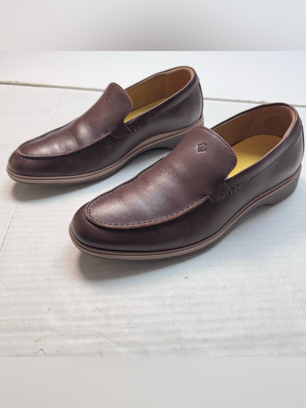 Amberjack The Loafer Brown Leather Slip On Casual Shoes Men's Size: 9M No box.